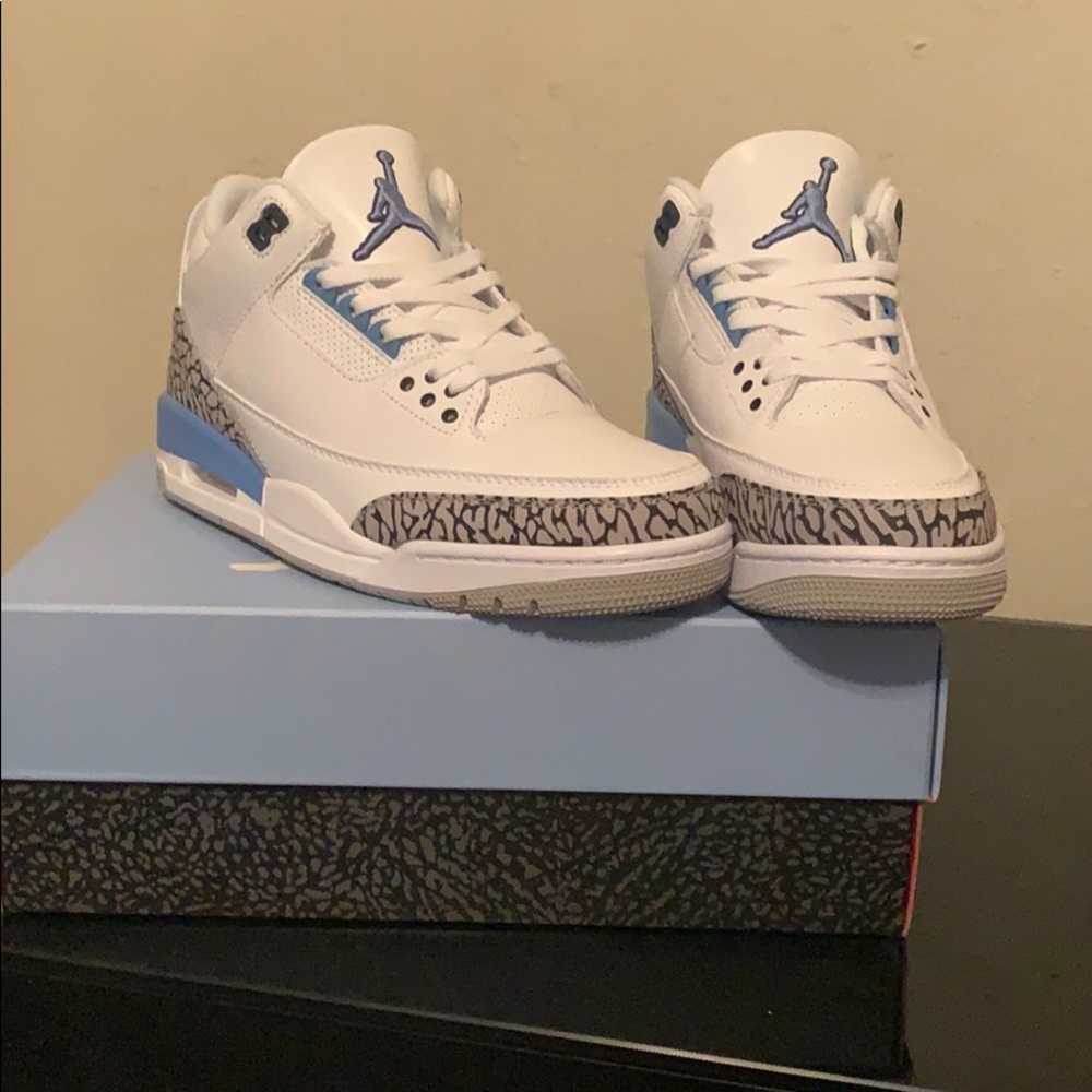 Jordan 3 “unc” (2020 release)